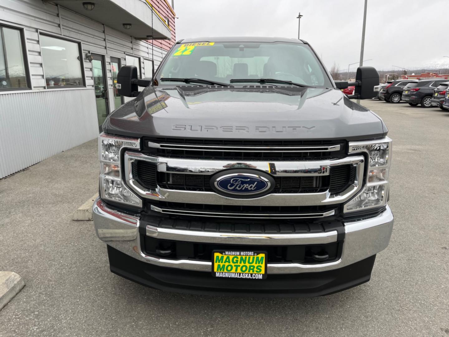 2022 GRAY /Black FORD F-250 SUPER DUT XL (1FT7W2BT2NE) with an 6.7L engine, Automatic transmission, located at 1960 Industrial Drive, Wasilla, 99654, (907) 274-2277, 61.573475, -149.400146 - Photo#6